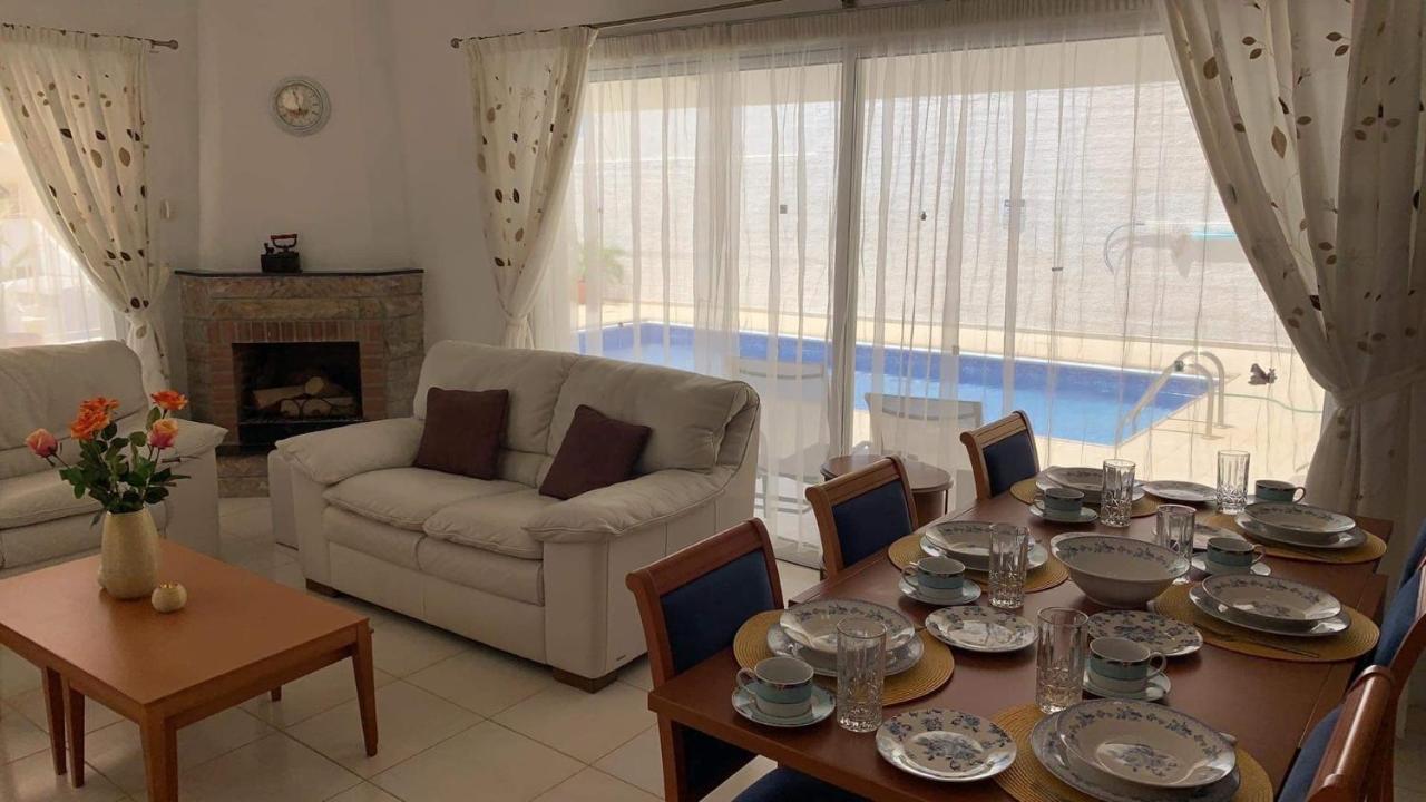 Peyia Palm Villa Paphos ภายนอก รูปภาพ