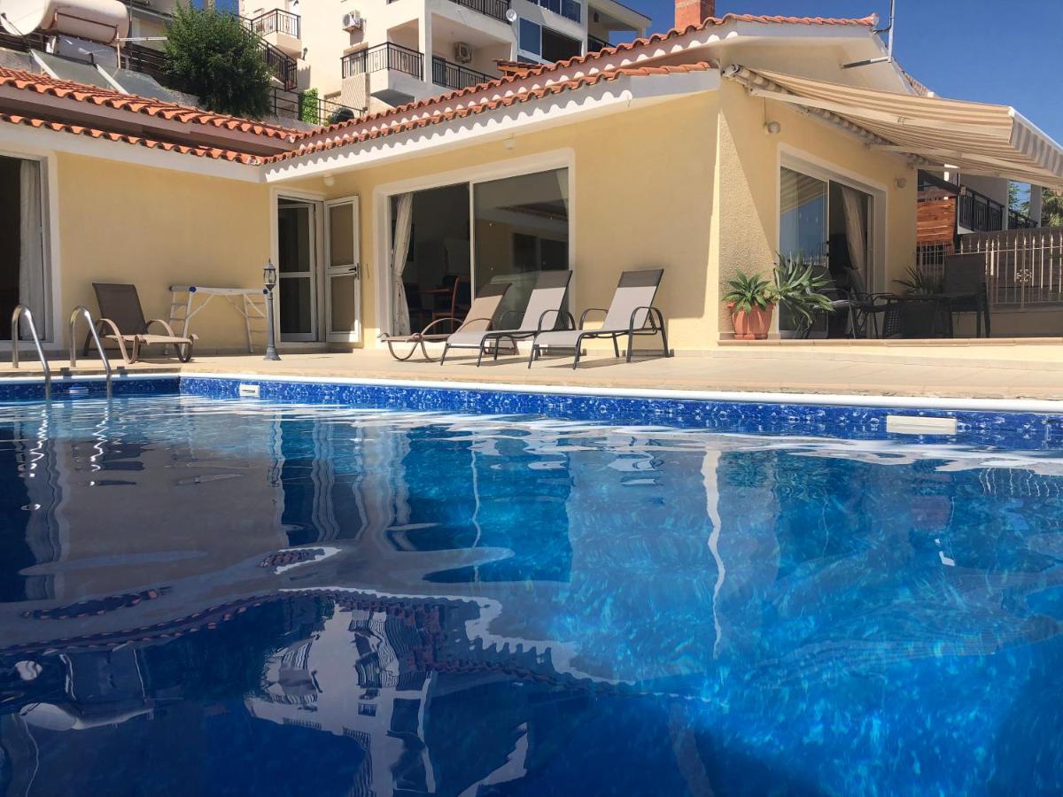 Peyia Palm Villa Paphos ภายนอก รูปภาพ